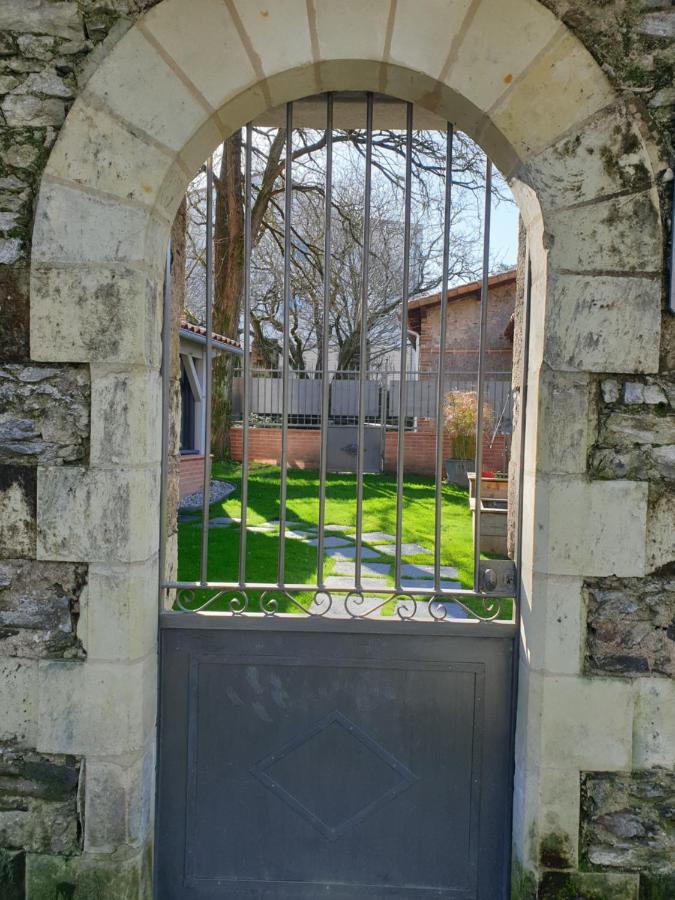 L'Inattendu Saint-Sebastien-sur-Loire Ngoại thất bức ảnh